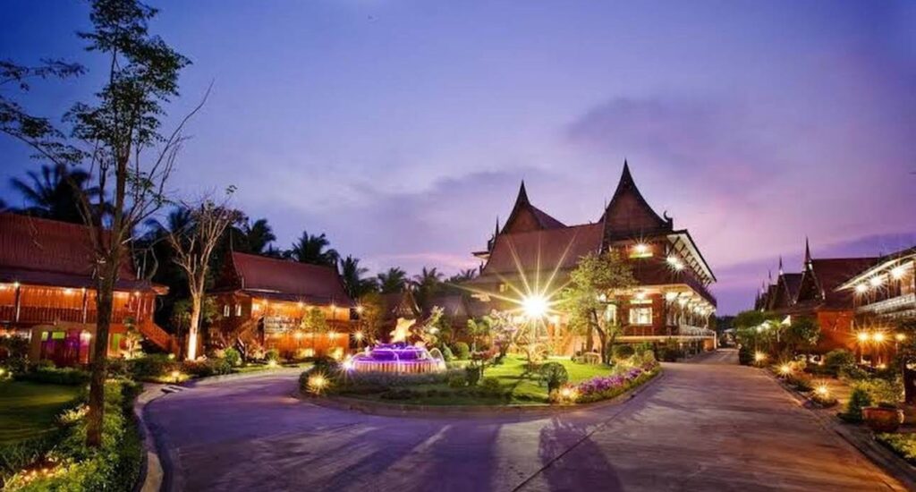 บ้านพักอัมพวา มีสระว่ายน้ำ